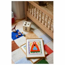 Mado Affiche Personnage Cape Multicolore