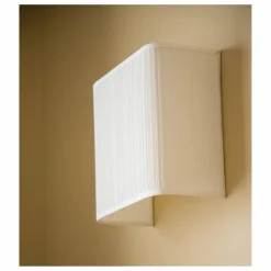 The Socialite Family Luminaires|Applique Brera carrée en coton plissé |