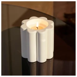 The Socialite Family Bougie parfumée La Candela senteur feu de bois | Crème Sale