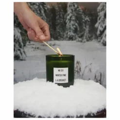 Hot L:A BRUKET Bougie Winter Pine 331 - Edition Limitée - 260g Non teinté