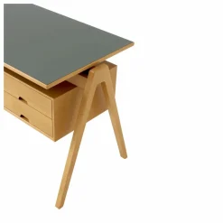 Hot & Tradition Bureau Daystack RD3, Robin Day | Bouleau