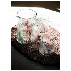 Outlet Madam Stoltz Carafe en verre strié Transparent