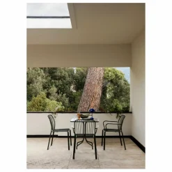 & Tradition Mobilier De Jardin|Chaise avec accoudoirs Thorvald SC95, Space Copenhagen |