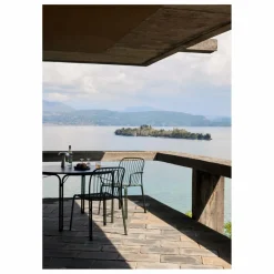 Sale & Tradition Chaise avec accoudoirs Thorvald SC95, Space Copenhagen | Vert foncé