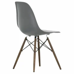 Vitra Chaise DSW plastic - piètement érable - Charles & Ray Eames | Granite Online