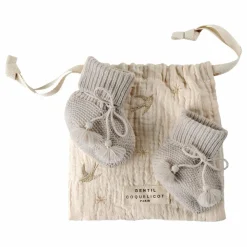 Gentil Coquelicot Chaussons en tricot et pochon brodé |