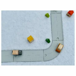 New Plan Toys Circuit en caoutchouc naturel et ses accessoires Multicolore