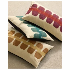 Maison Sarah Lavoine Coussin brodé Cadence | Rouge New