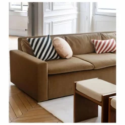 The Socialite Family Coussin carré Carino en jacquard à rayures |