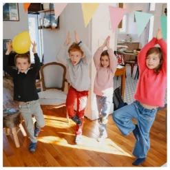 Online En Cavale Enquête d'anniversaire - La magie Multicolore