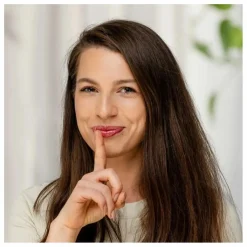 Femme Evolve Maquillage|Gloss Bio-Retinol Glossy Lip Oil - 15 ml |