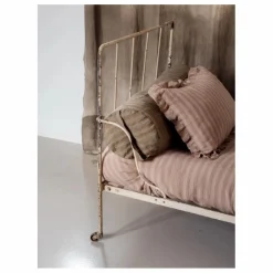 Le Monde Sauvage Housse de coussin Sandhills volantée | Brun roux