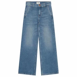 Enfant Finger in the nose Jean Loose Carolyn |