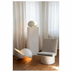 Serax Lampe à poser Earth ronde en papier maché | Blanc Online