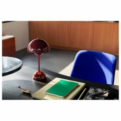 Discount & Tradition Lampe à poser Flowerpot VP3, Verner Panton, 1969 | Prune