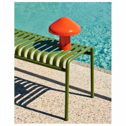 Hot Hay Lampe à poser Pao portative | Rouge