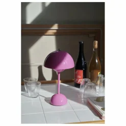 & Tradition Lampe à poser portative Flowerpot VP9, Verner Panton | Rose Clearance