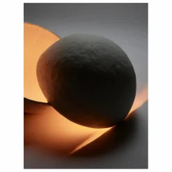 Serax Lampe Earth ronde en papier maché |