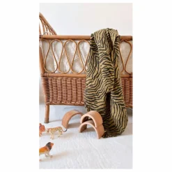 Rose in April Lange Bianca Zebrou |