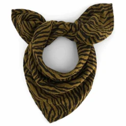 Rose in April Lange Bianca Zebrou |