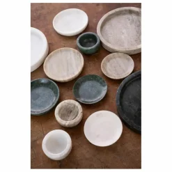 Madam Stoltz Plateau rond en marbre |