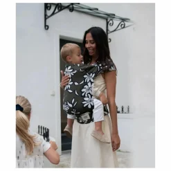 Mama Hangs Porte-bébé Carry & Bloom |