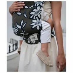Mama Hangs Porte-bébé Carry & Bloom |