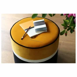 Maison Sarah Lavoine Pouf Léo en velours | Ocre Outlet