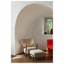 New & Tradition Pouf ottoman Wulff ATD3, piètement noyer | Ivoire