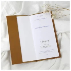 Barnabé aime le café Puériculture|Sacs À Langer, Trousses|Protège livret de famille en cuir |