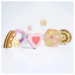 Le Toy Van Présentoir à gâteaux et ses accessoires