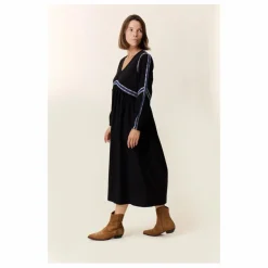 Femme Leon & Harper Robe Reeta Lad |