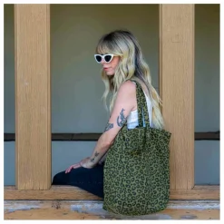 Femme Rose in April Sacs Weeks Ends|Sacs Week-End|Sac cabas Elisabeth Graou |