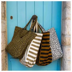 Femme Rose in April Sacs Weeks Ends|Sacs Week-End|Sac cabas Elisabeth Graou |