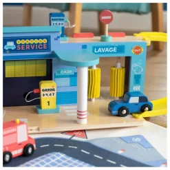 Moulin Roty Station service Avenue du Moulin Multicolore New