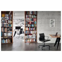 Vitra Table EM en naturel huilé 220x90 cm - piètement noir - Jean Prouvé |