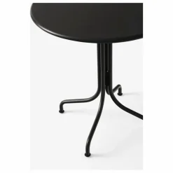 Hot & Tradition Table Thorvald SC96, Space Copenhagen | Noir