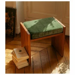 The Socialite Family Tabouret Chiesa velours côtelé brillant et frêne finition iroko | Vert olive Sale