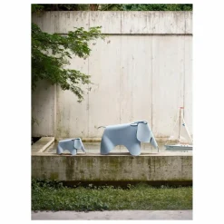 Vitra Tabouret petit éléphant Eames | Bleu ciel Clearance