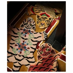 Hot Doing Goods Tapis tigre Mahee Majestic en laine | Rose pêche