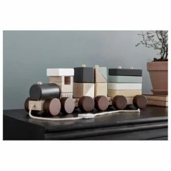 Kid's Concept Train avec cubes empilables en bois